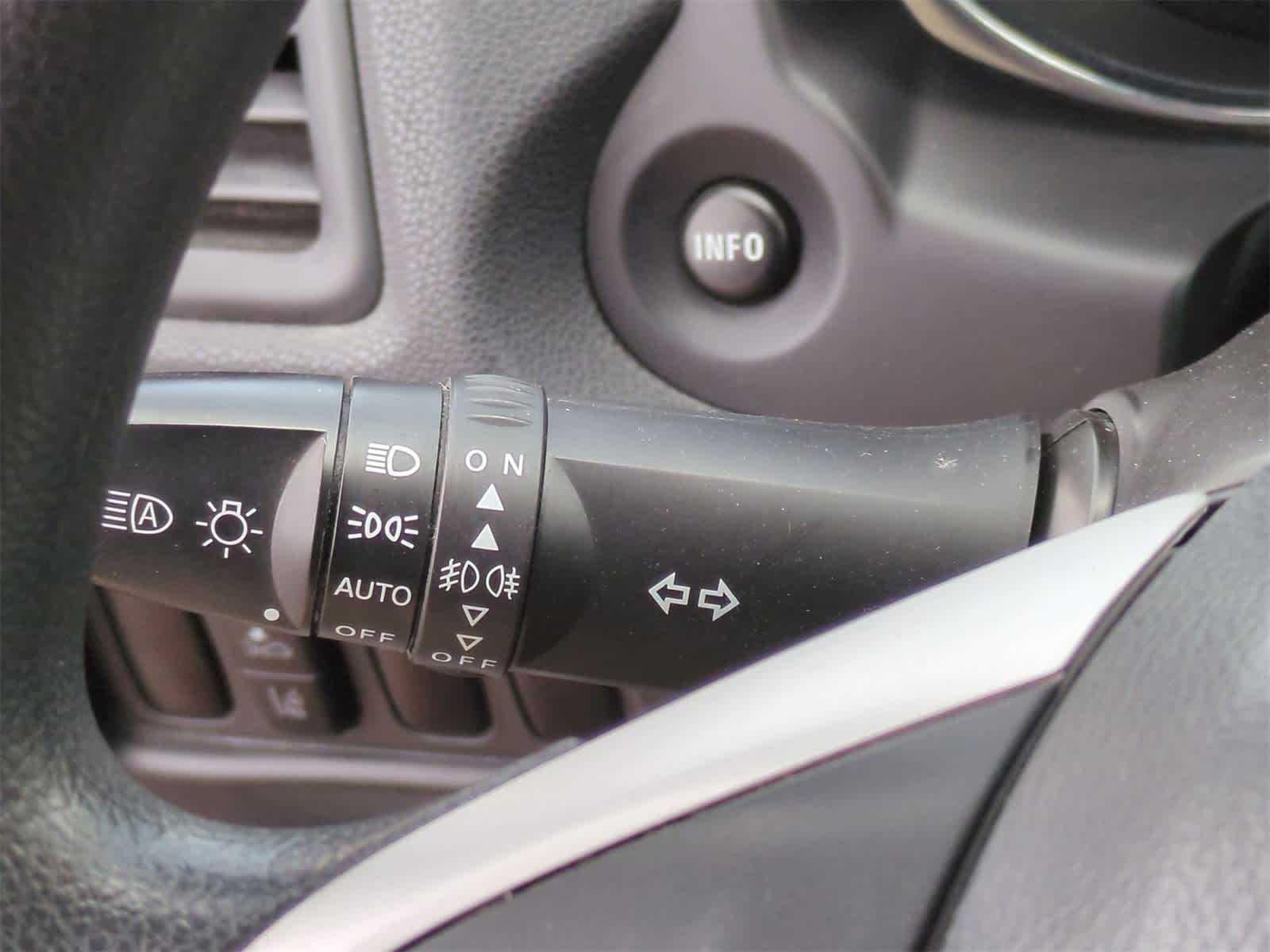 Thumbnail: 2022 Mitsubishi Outlander Sport - 26
