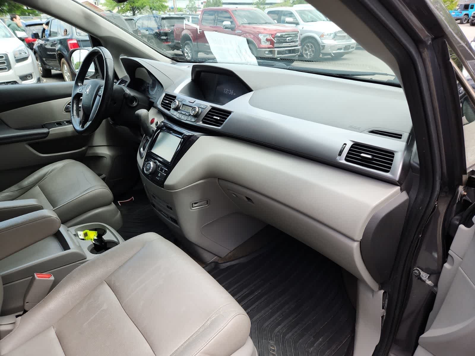 Thumbnail: 2014 Honda Odyssey - 17