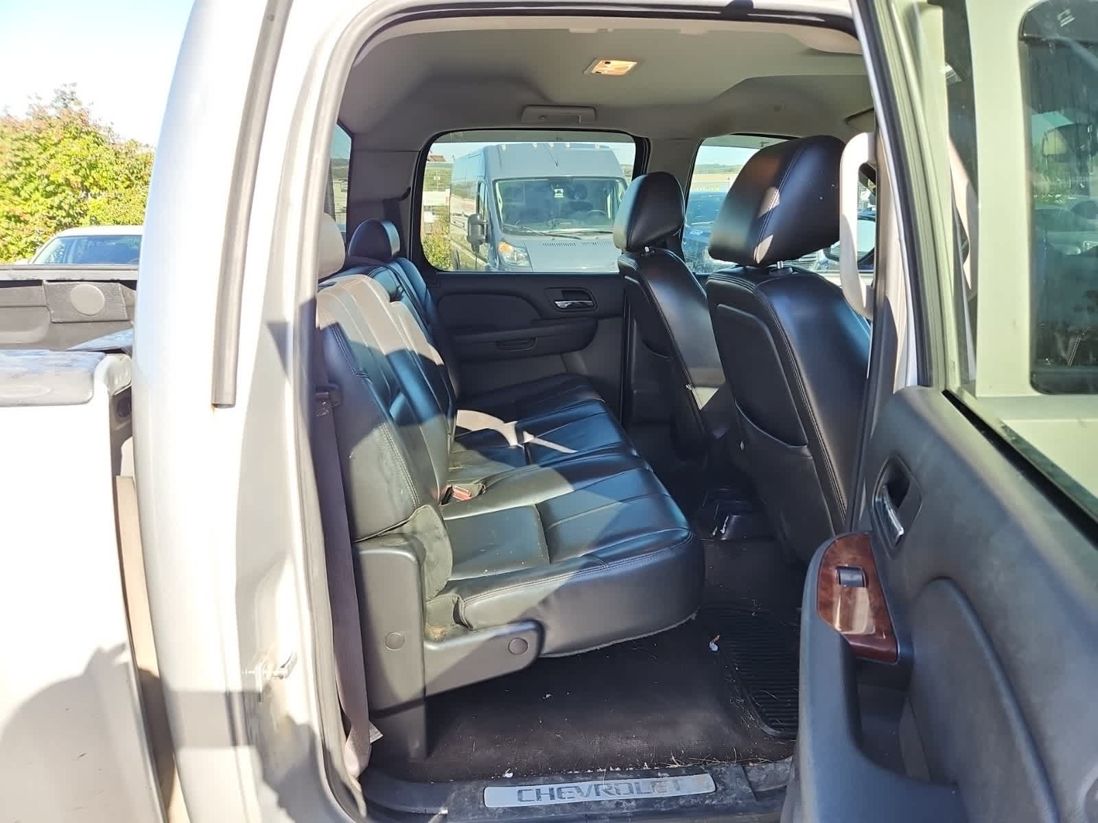 Thumbnail: 2011 Chevrolet Silverado 1500 - 23