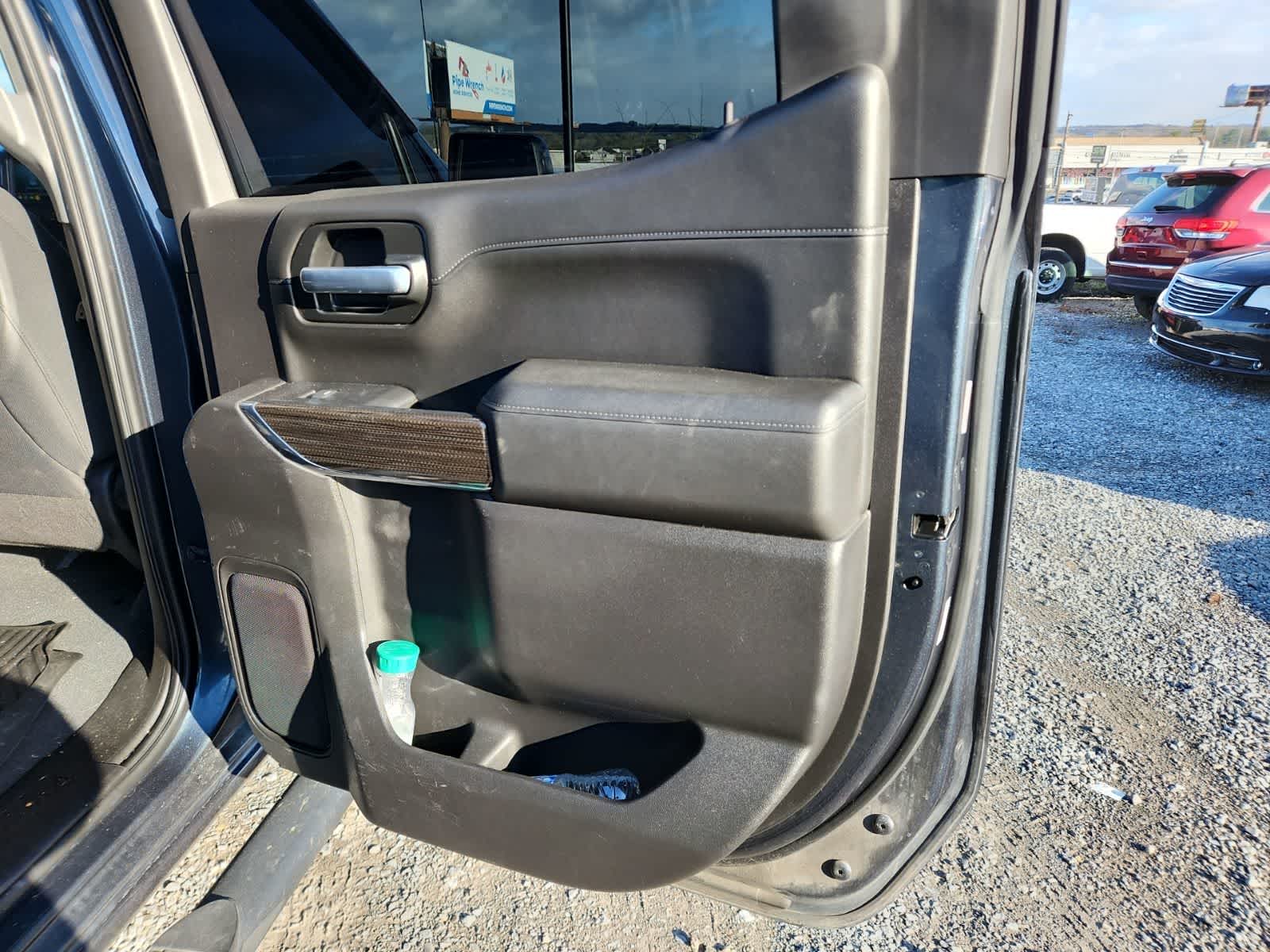 Thumbnail: 2021 Chevrolet Silverado 1500 - 24