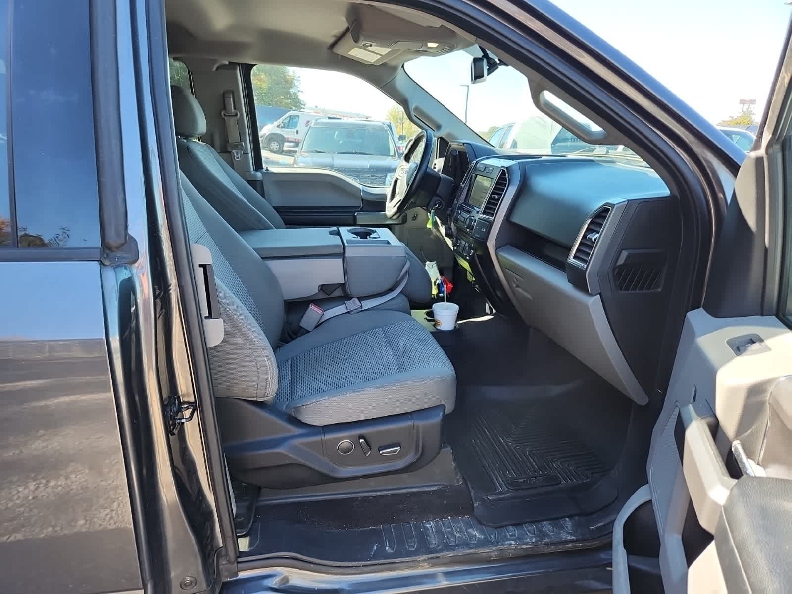 Thumbnail: 2016 Ford F-150 - 22