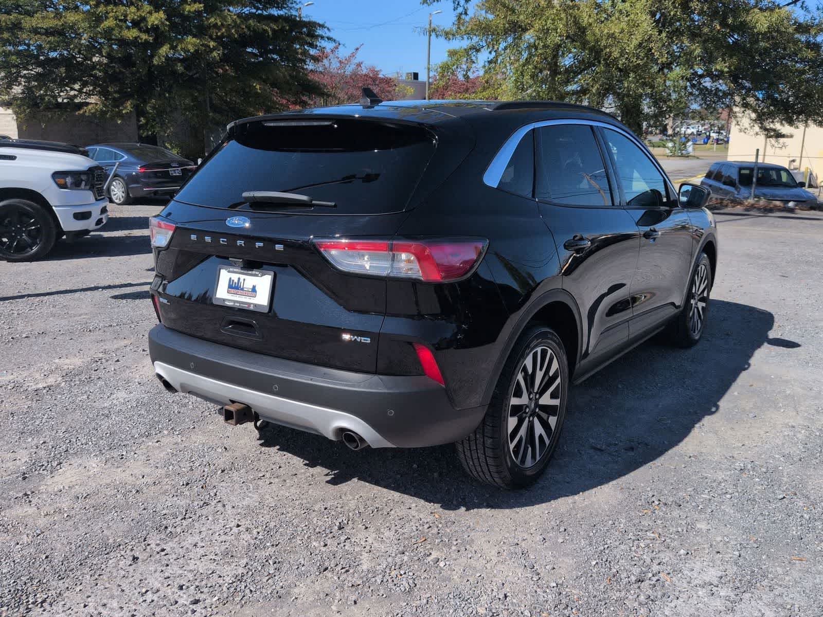 Thumbnail: 2020 Ford Escape - 8