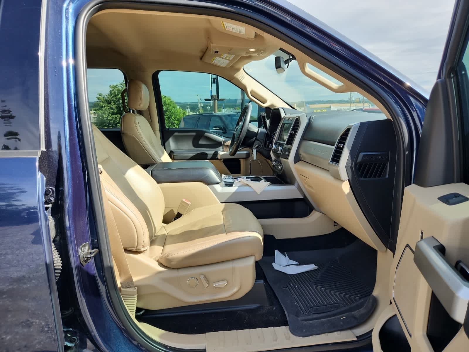 Thumbnail: 2019 Ford Econoline - 19