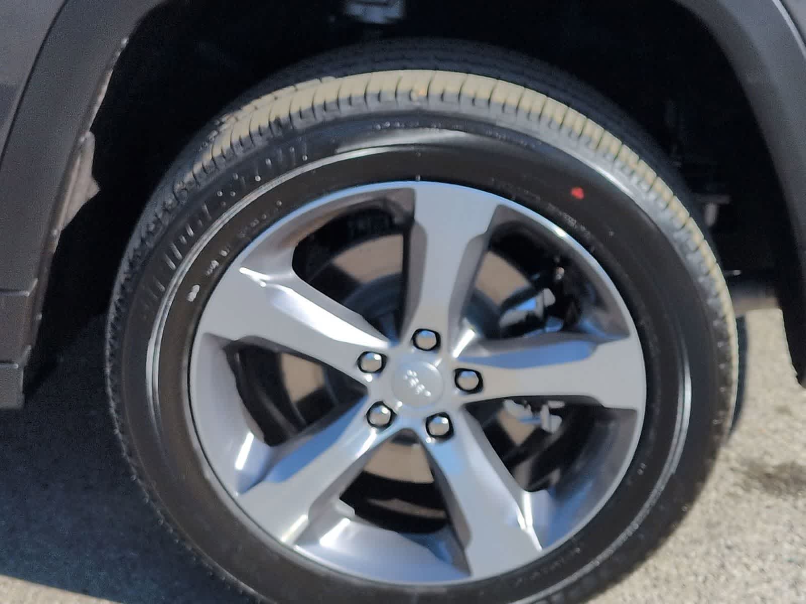 Thumbnail: 2025 Jeep Grand Cherokee L - 13