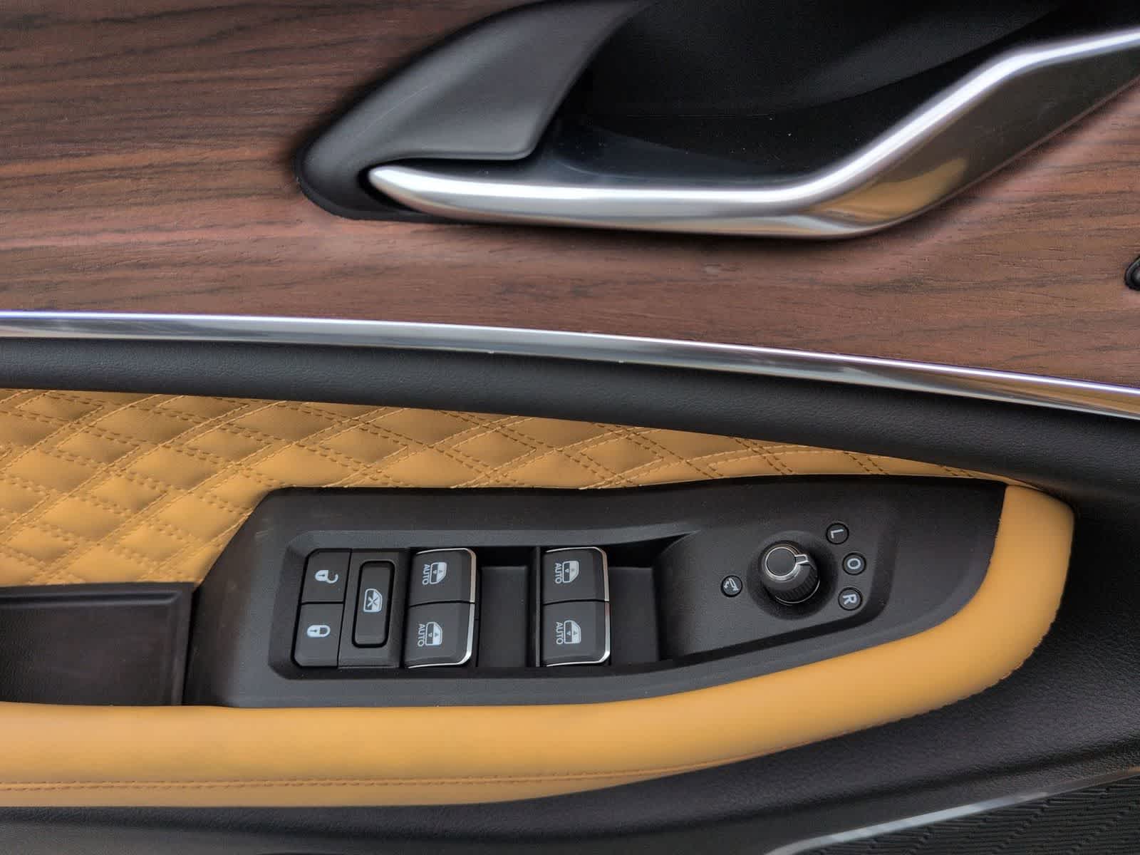 Thumbnail: 2025 Jeep Grand Cherokee - 16