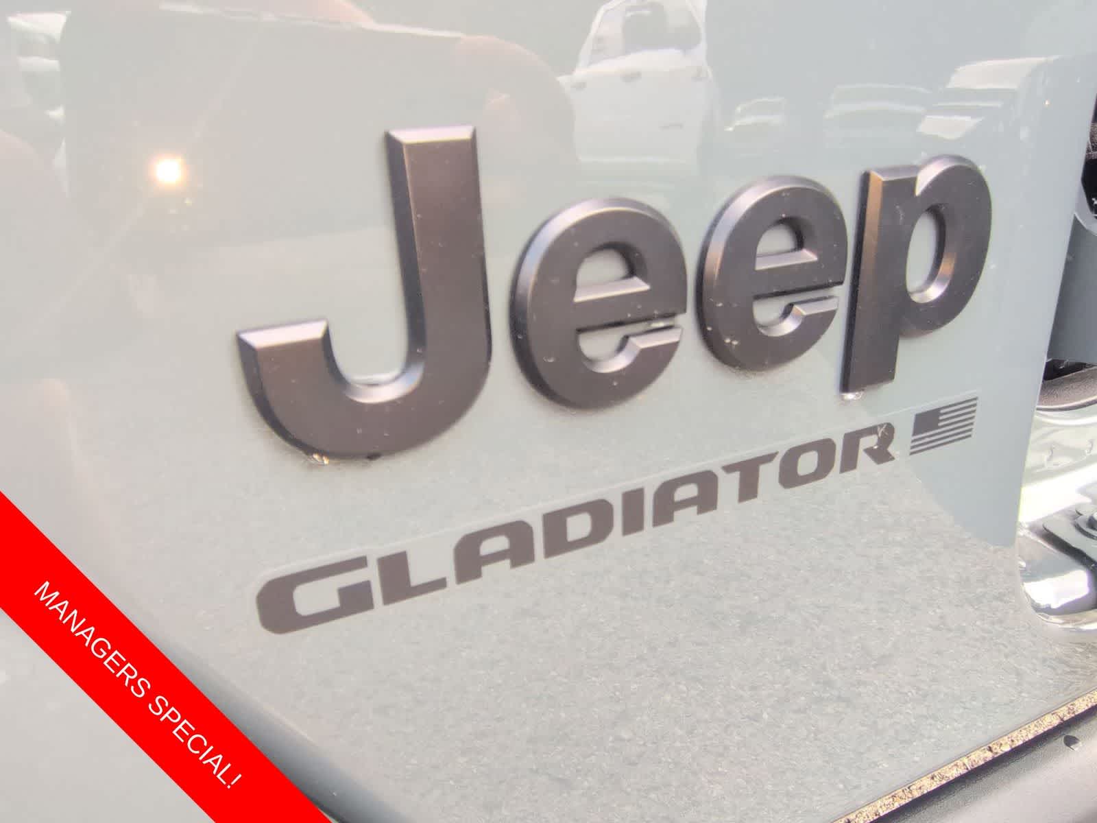 Thumbnail: 2025 Jeep Gladiator - 12