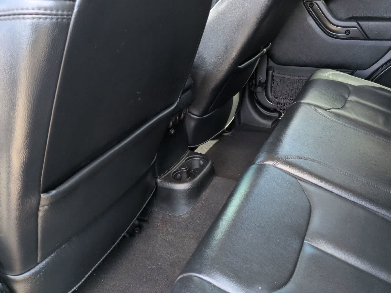 Thumbnail: 2017 Jeep Wrangler - 16