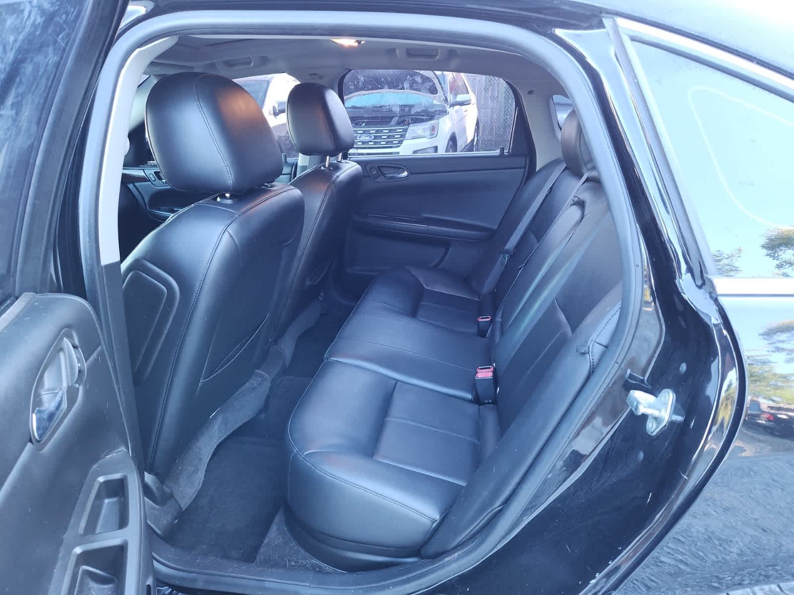 Thumbnail: 2015 Chevrolet Impala - 25