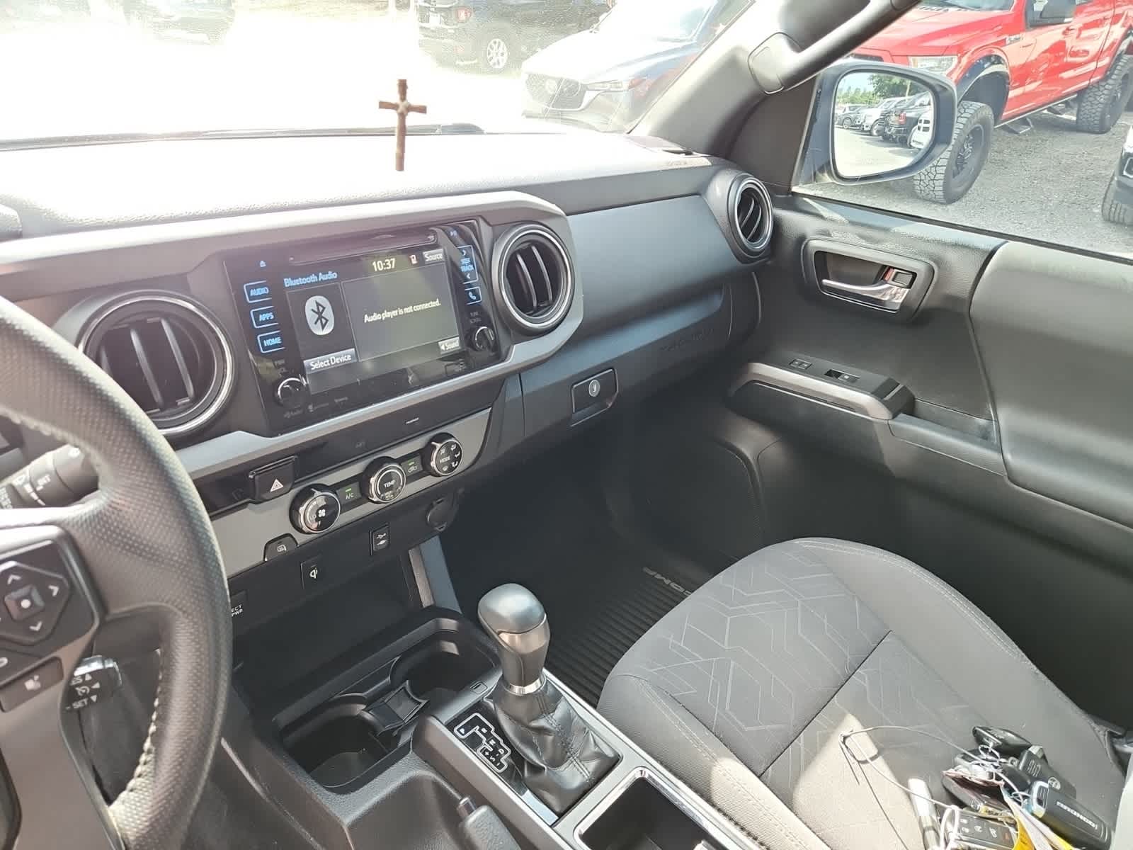 Thumbnail: 2016 Toyota Tacoma - 10