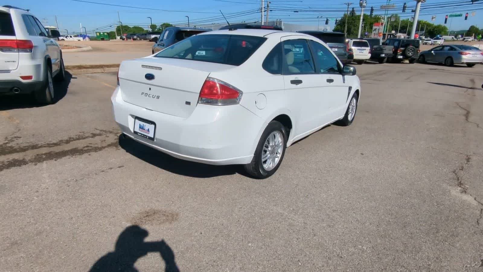 Thumbnail: 2008 Ford Focus - 8