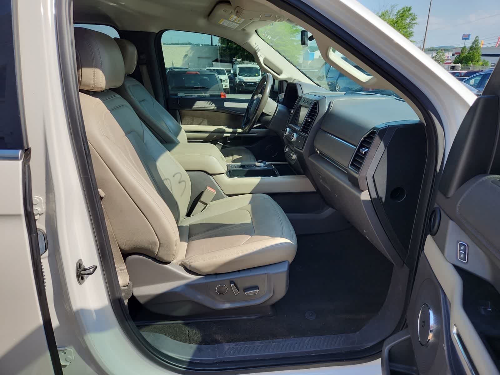 Thumbnail: 2019 Ford Expedition - 21