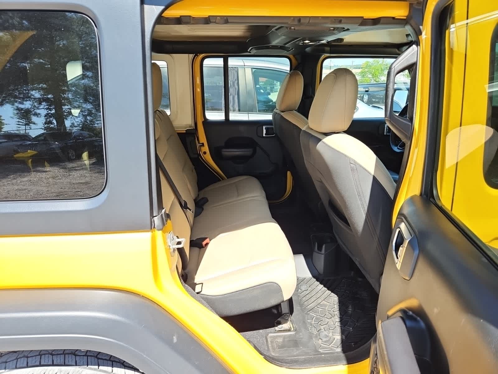 Thumbnail: 2020 Jeep Wrangler - 22