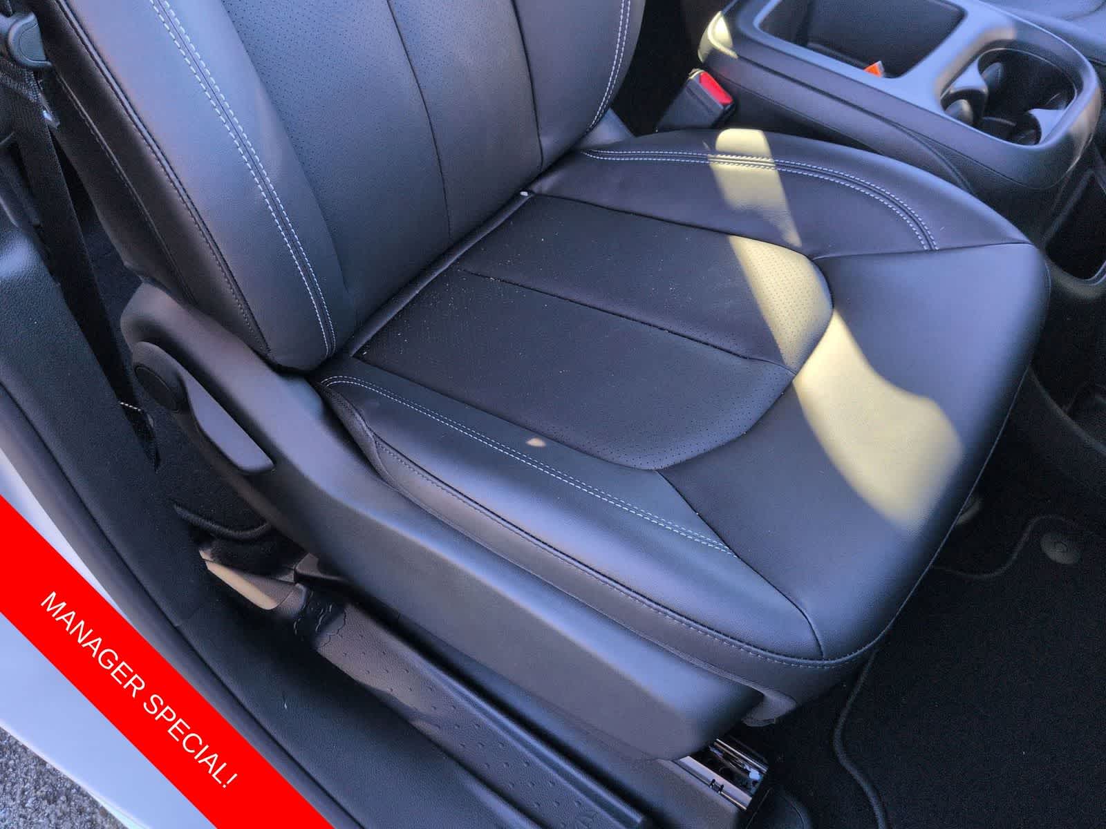 Thumbnail: 2026 Chrysler Pacifica - 13