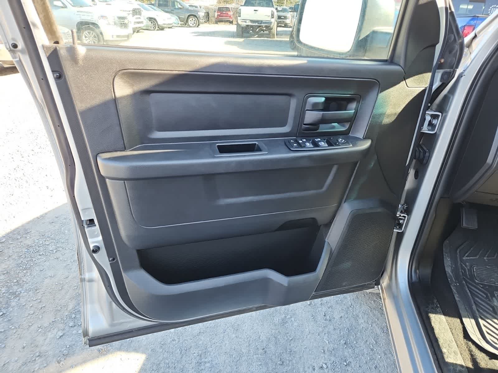 Thumbnail: 2014 RAM 1500 - 16