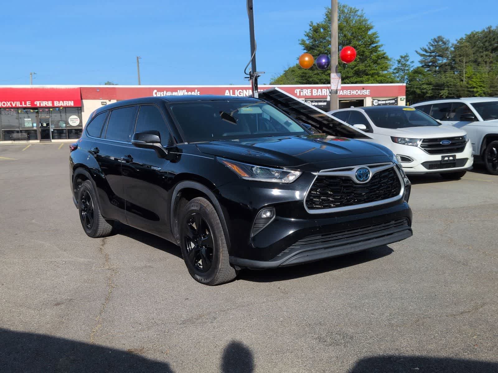 Thumbnail: 2021 Toyota Highlander - 2