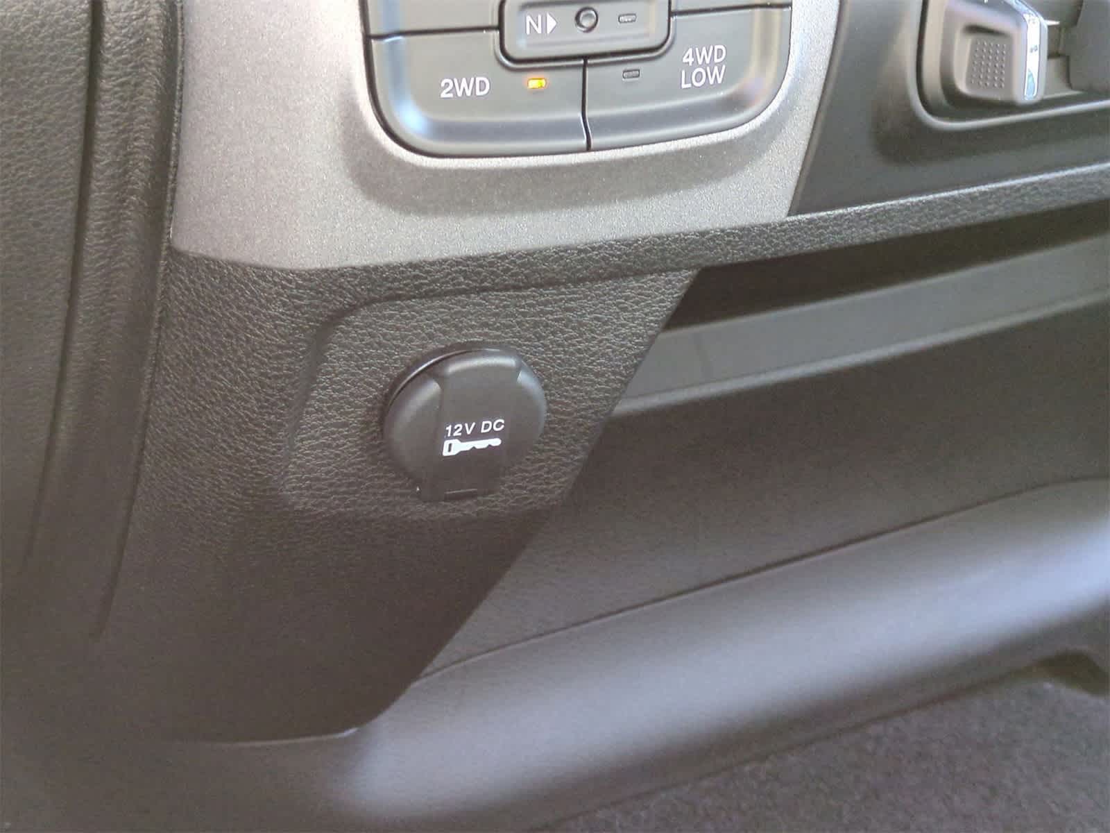 2023 RAM 1500 Classic Tradesman 30