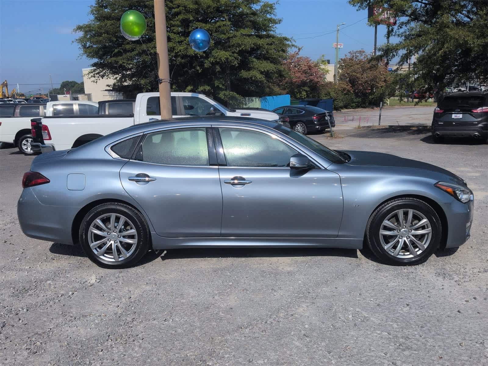 Thumbnail: 2017 INFINITI Q70 - 9