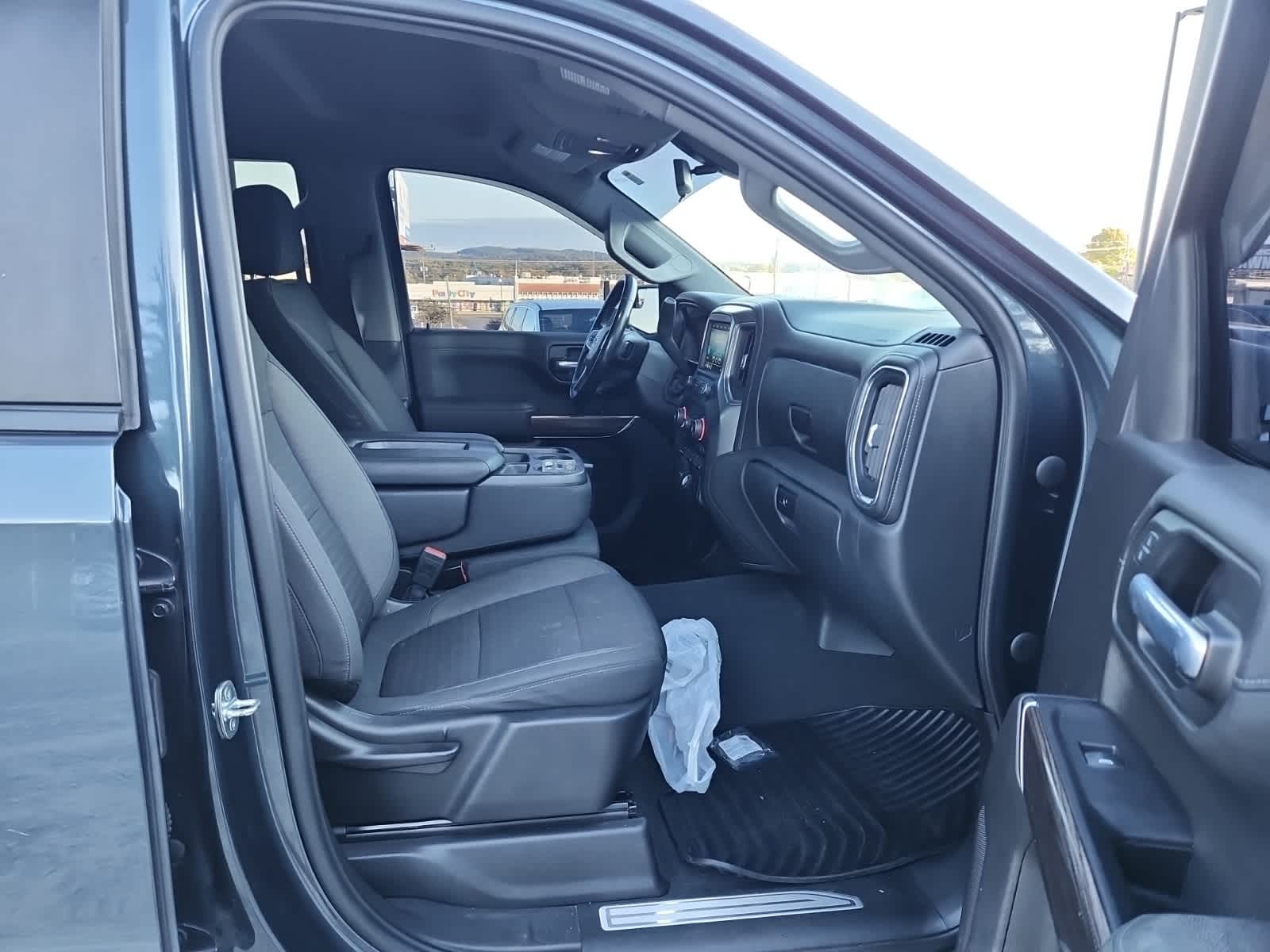 Thumbnail: 2021 Chevrolet Silverado 1500 - 21