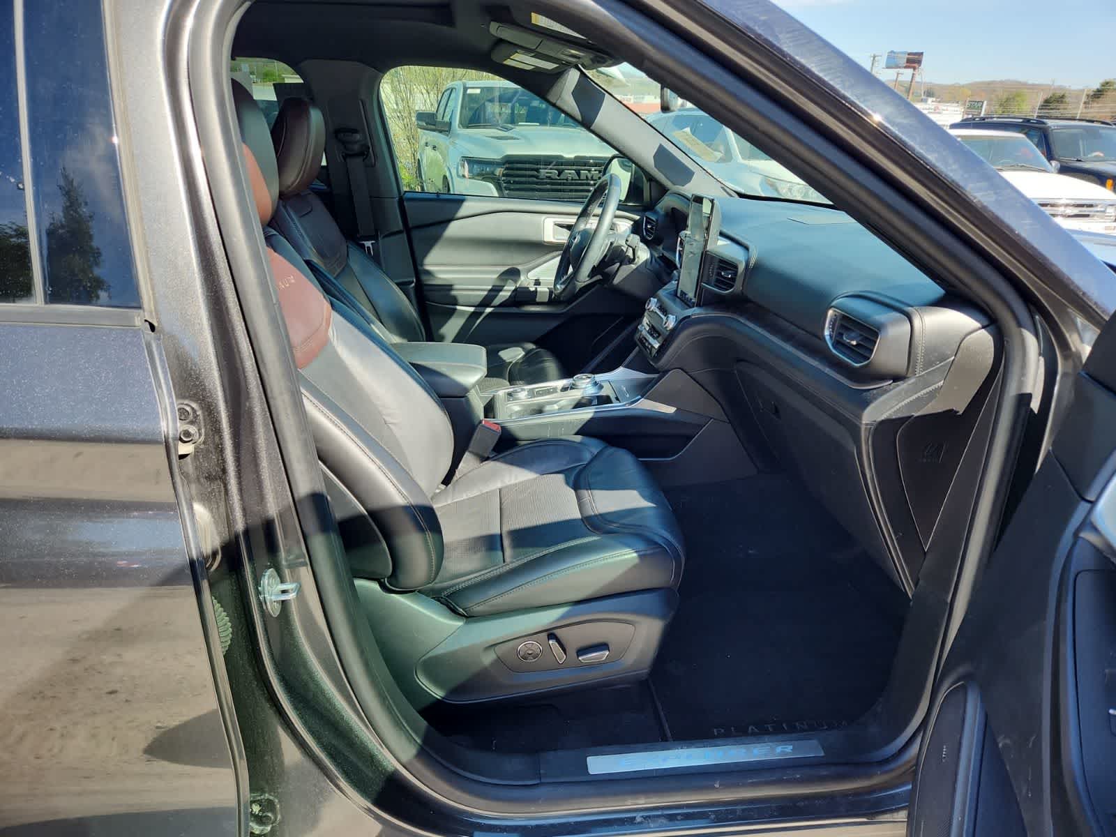 Thumbnail: 2020 Ford Explorer - 20