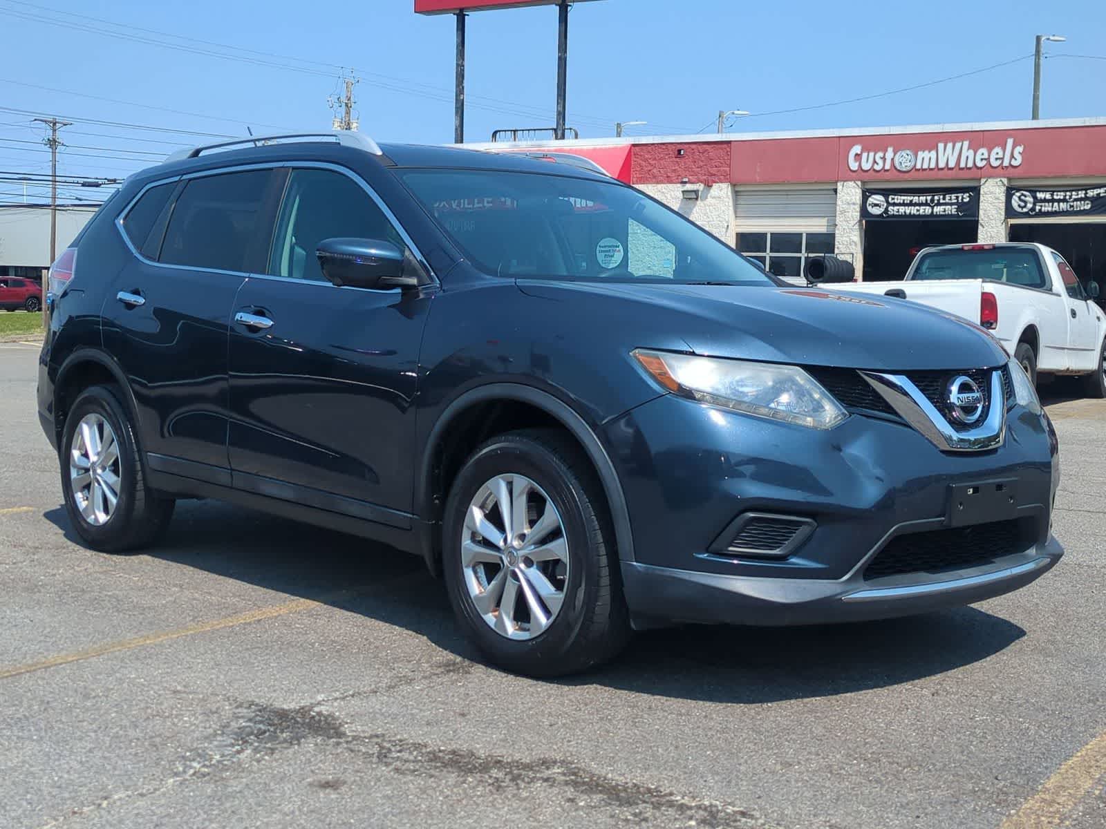 Thumbnail: 2016 Nissan Rogue - 2