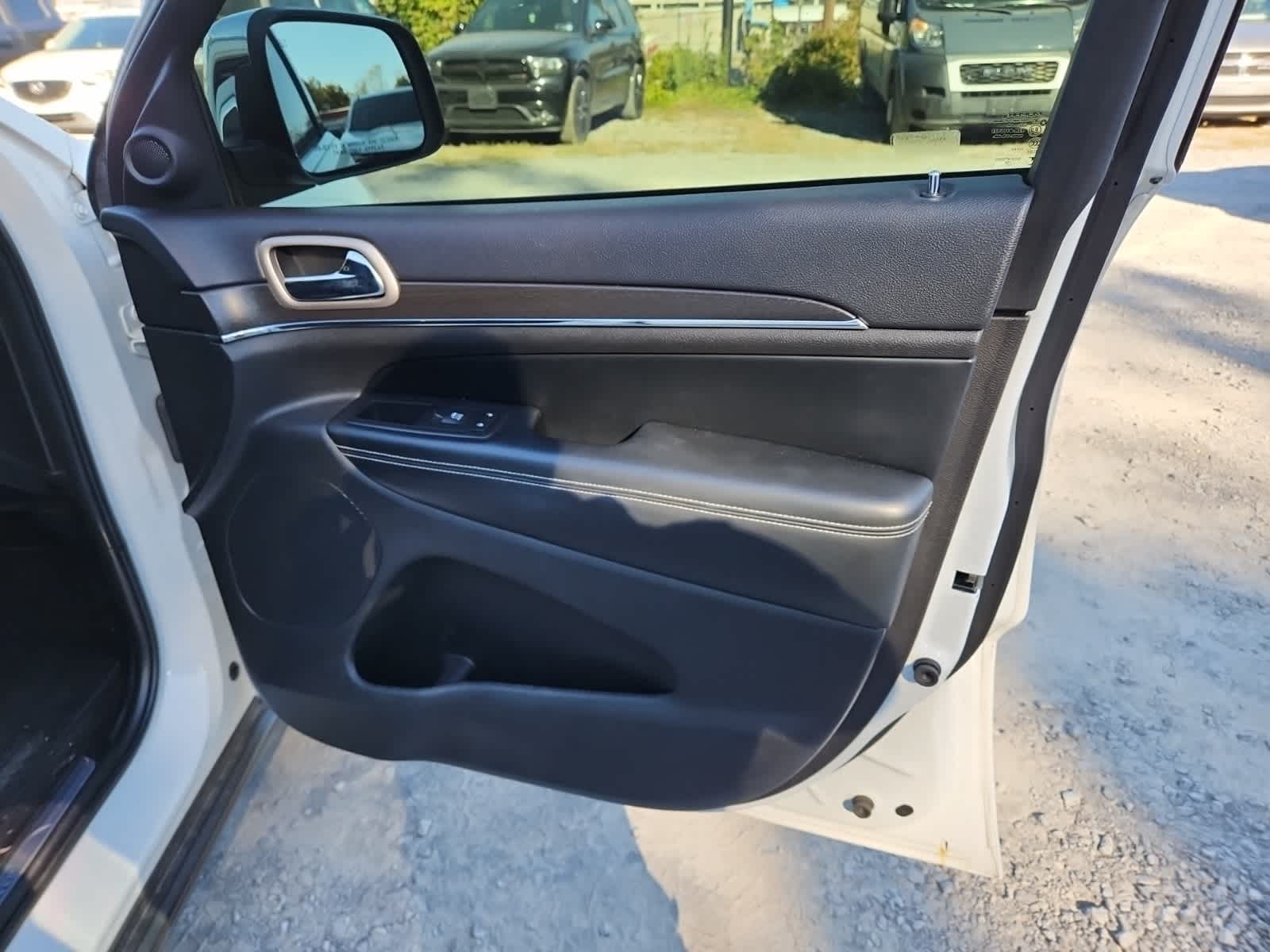 Thumbnail: 2016 Jeep Grand Cherokee - 22