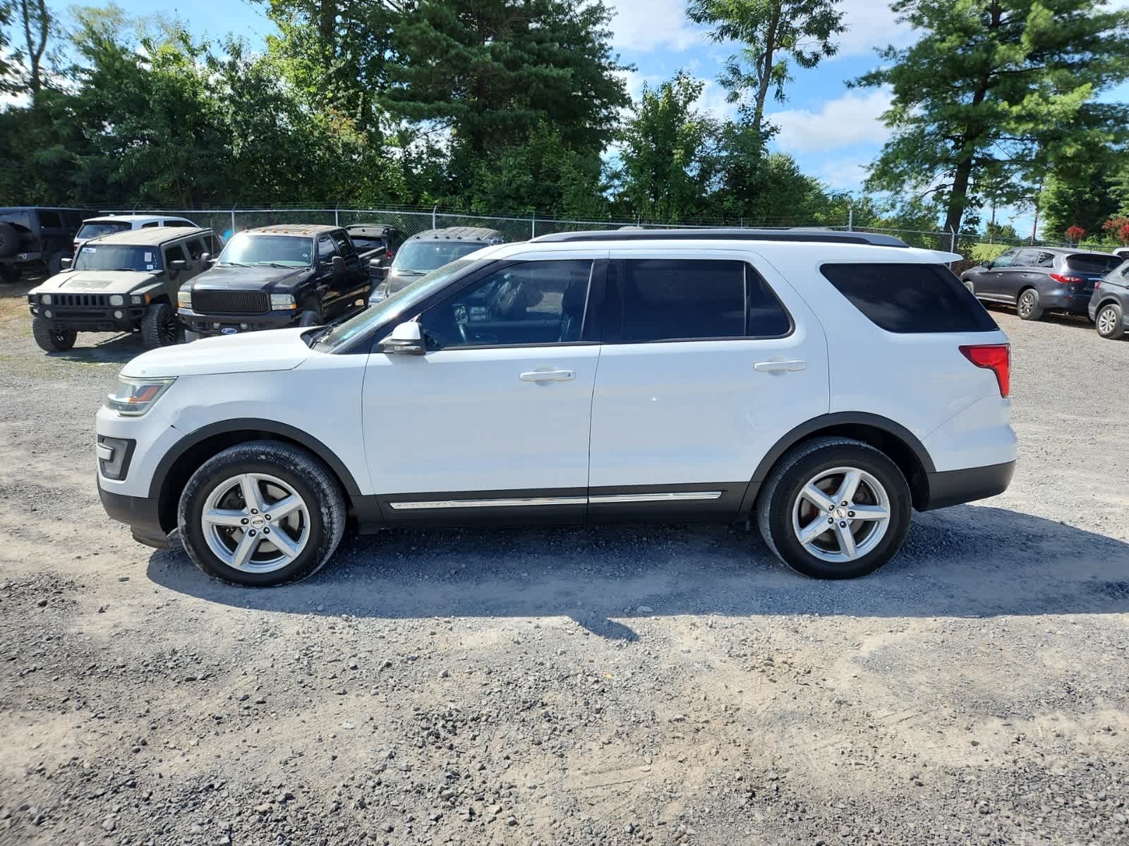 Thumbnail: 2016 Ford Explorer - 2