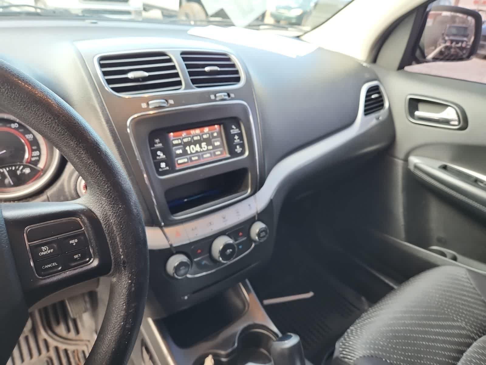 Thumbnail: 2013 Dodge Journey - 10