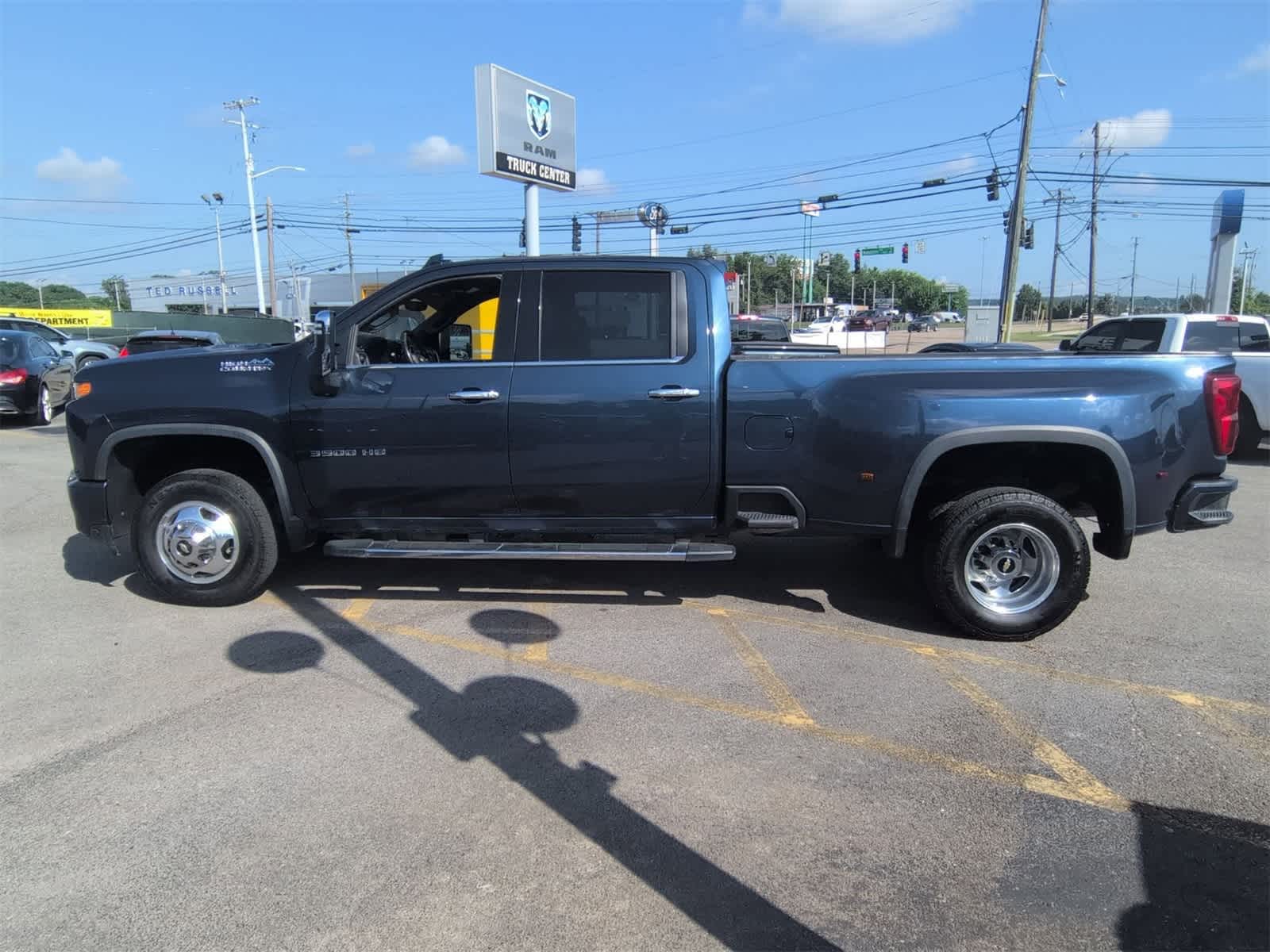 Thumbnail: 2021 Chevrolet Silverado 3500 - 5