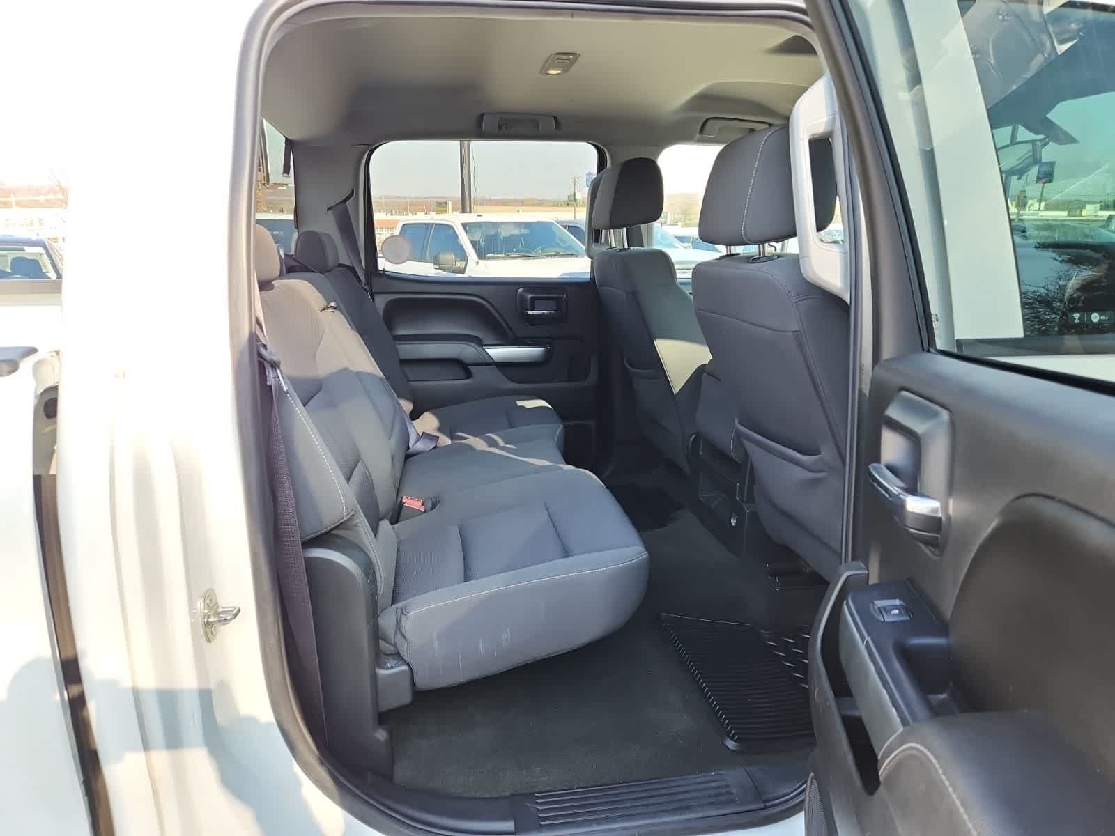 Thumbnail: 2017 Chevrolet Silverado 2500 - 23