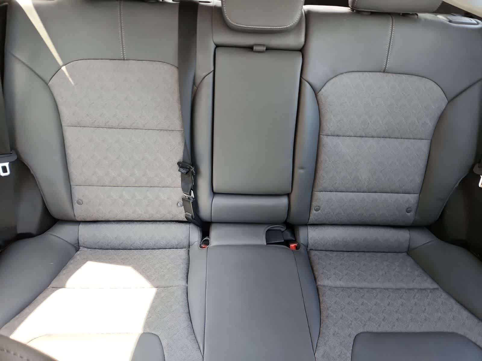 Thumbnail: 2019 Kia Niro - 17