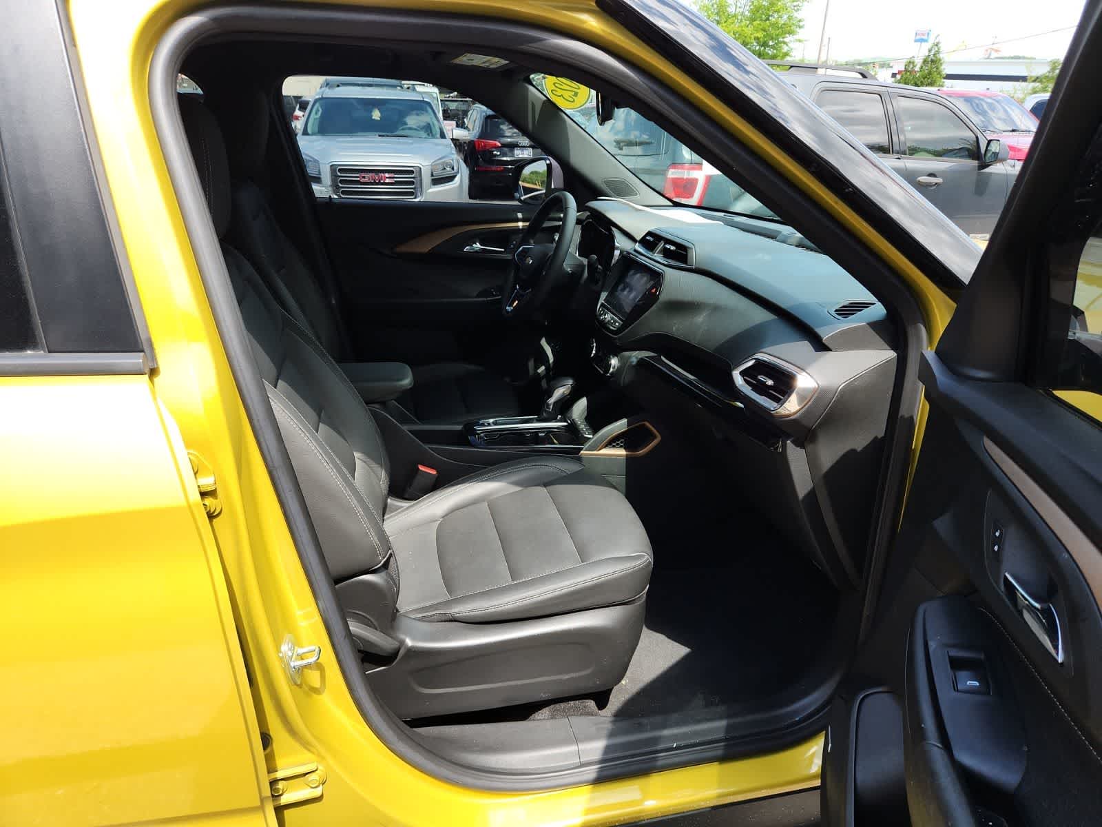 Thumbnail: 2023 Chevrolet TrailBlazer - 21