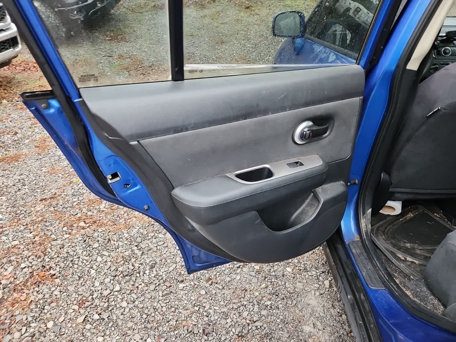 Thumbnail: 2007 Nissan Versa - 27