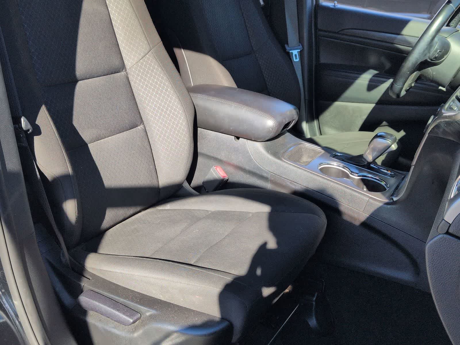 Thumbnail: 2021 Jeep Grand Cherokee - 20