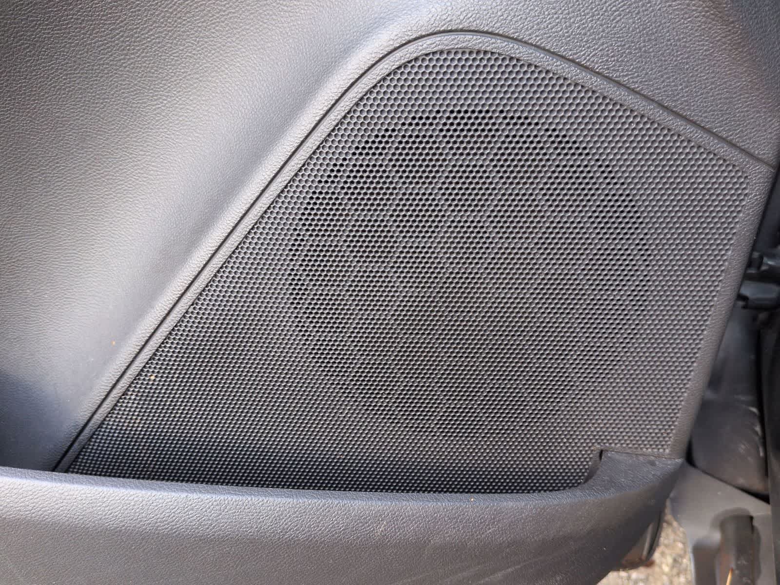 Thumbnail: 2017 Chevrolet Trax - 29