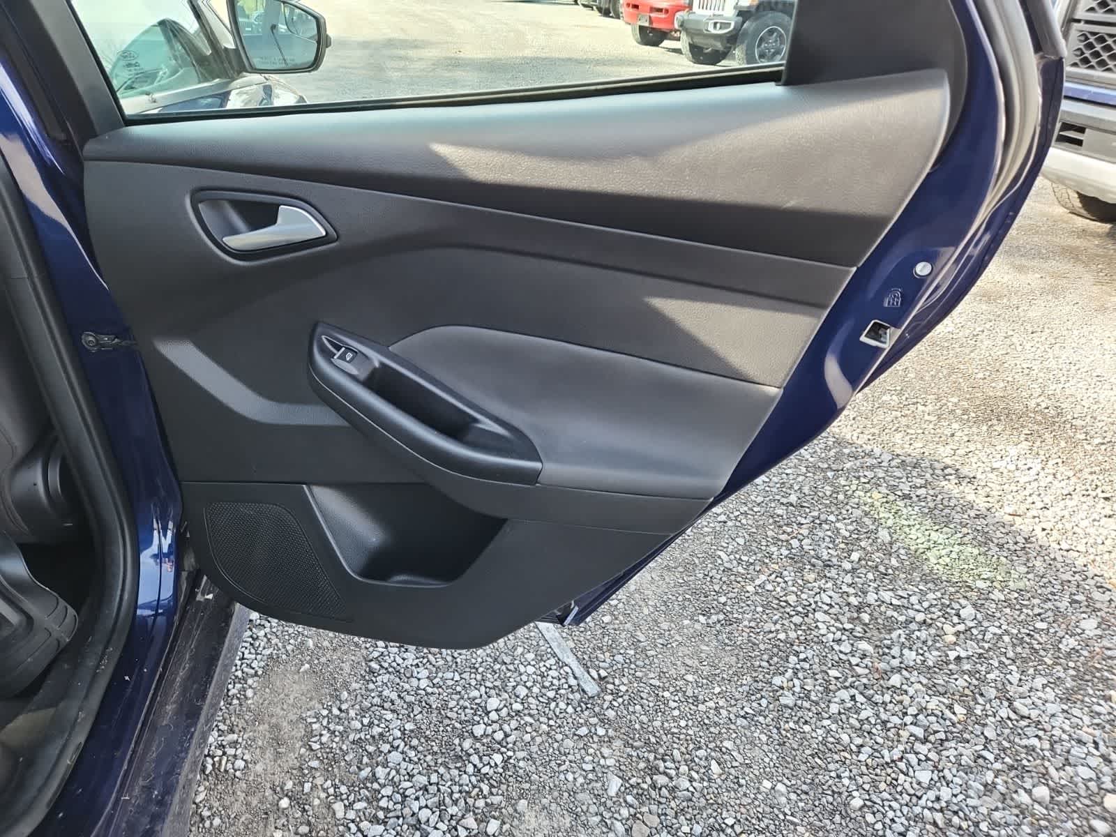 Thumbnail: 2017 Ford Focus - 24