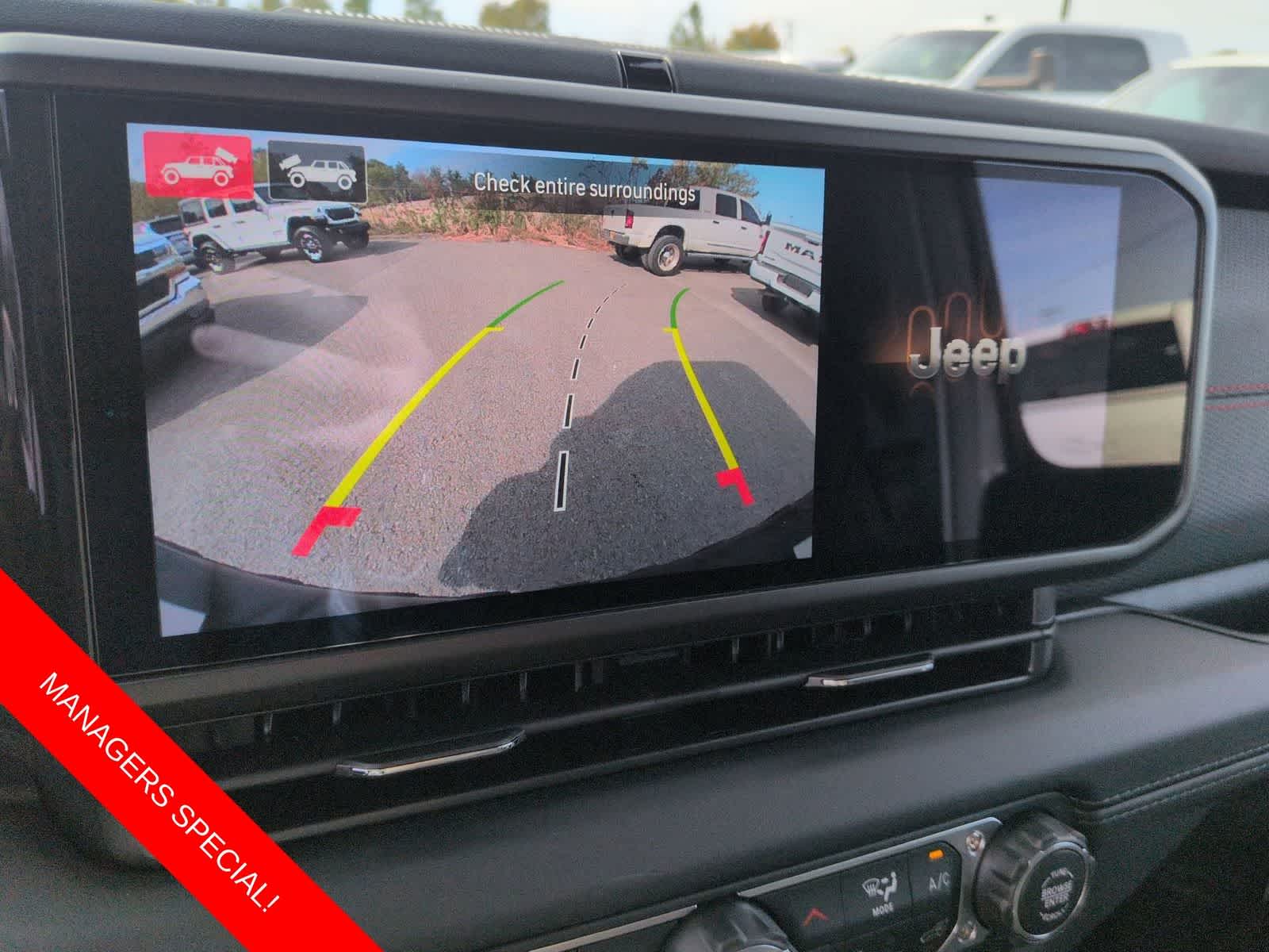 Thumbnail: 2026 Jeep Wrangler - 28