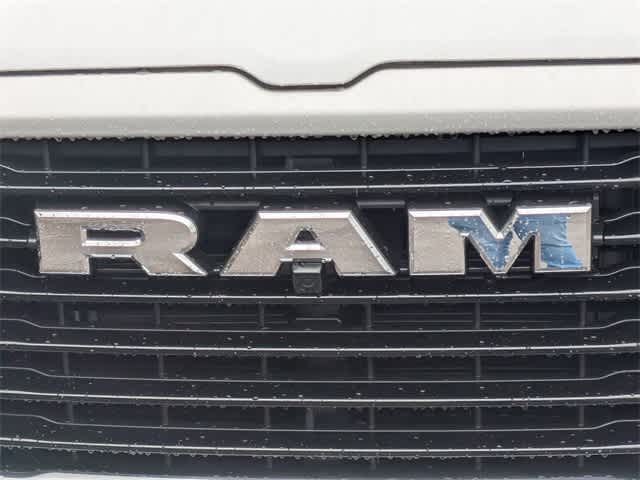 2025 RAM 1500 Laramie 10