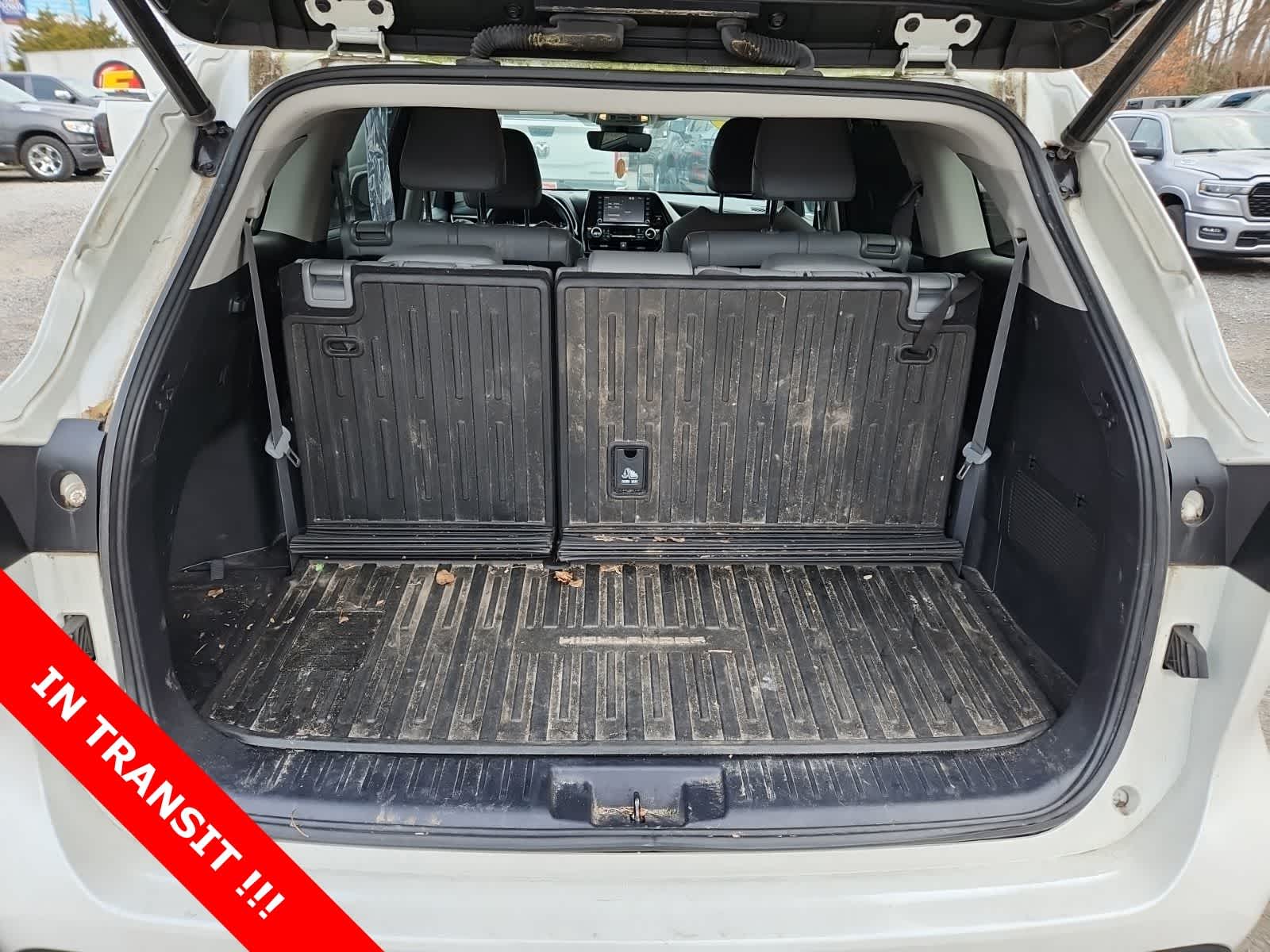 Thumbnail: 2021 Toyota Highlander - 25