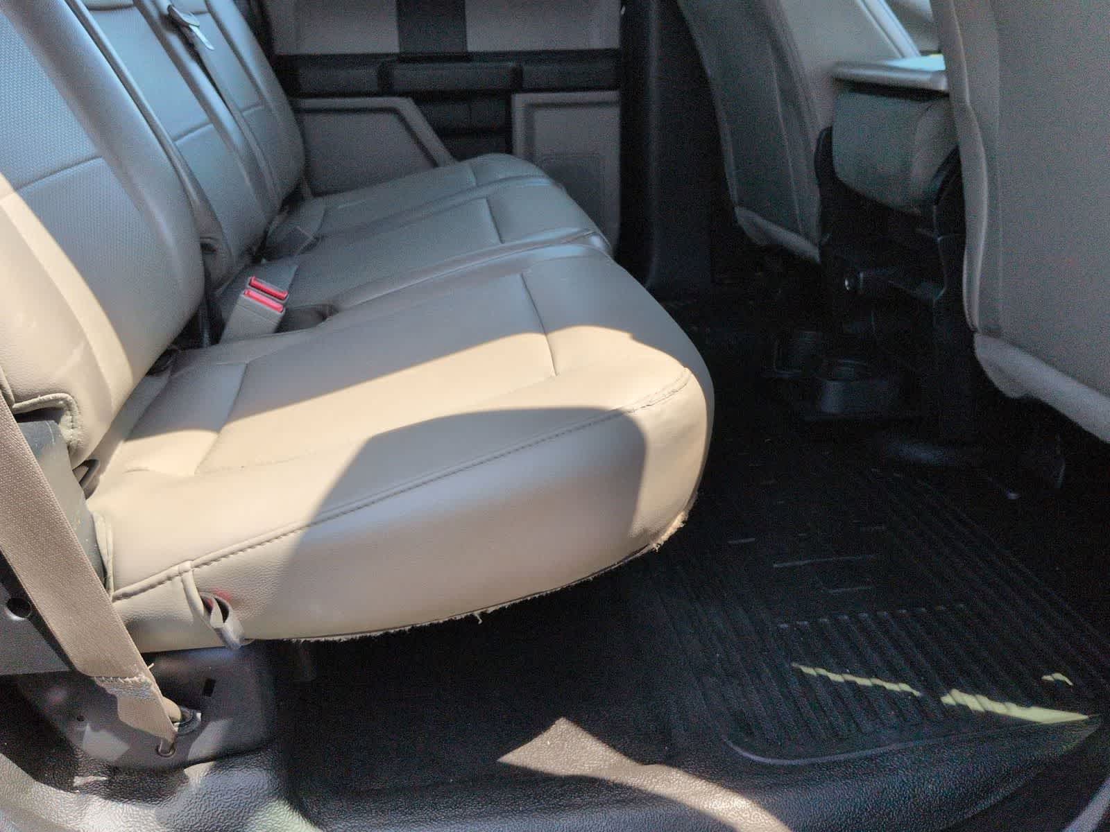 Thumbnail: 2019 Ford Econoline - 19