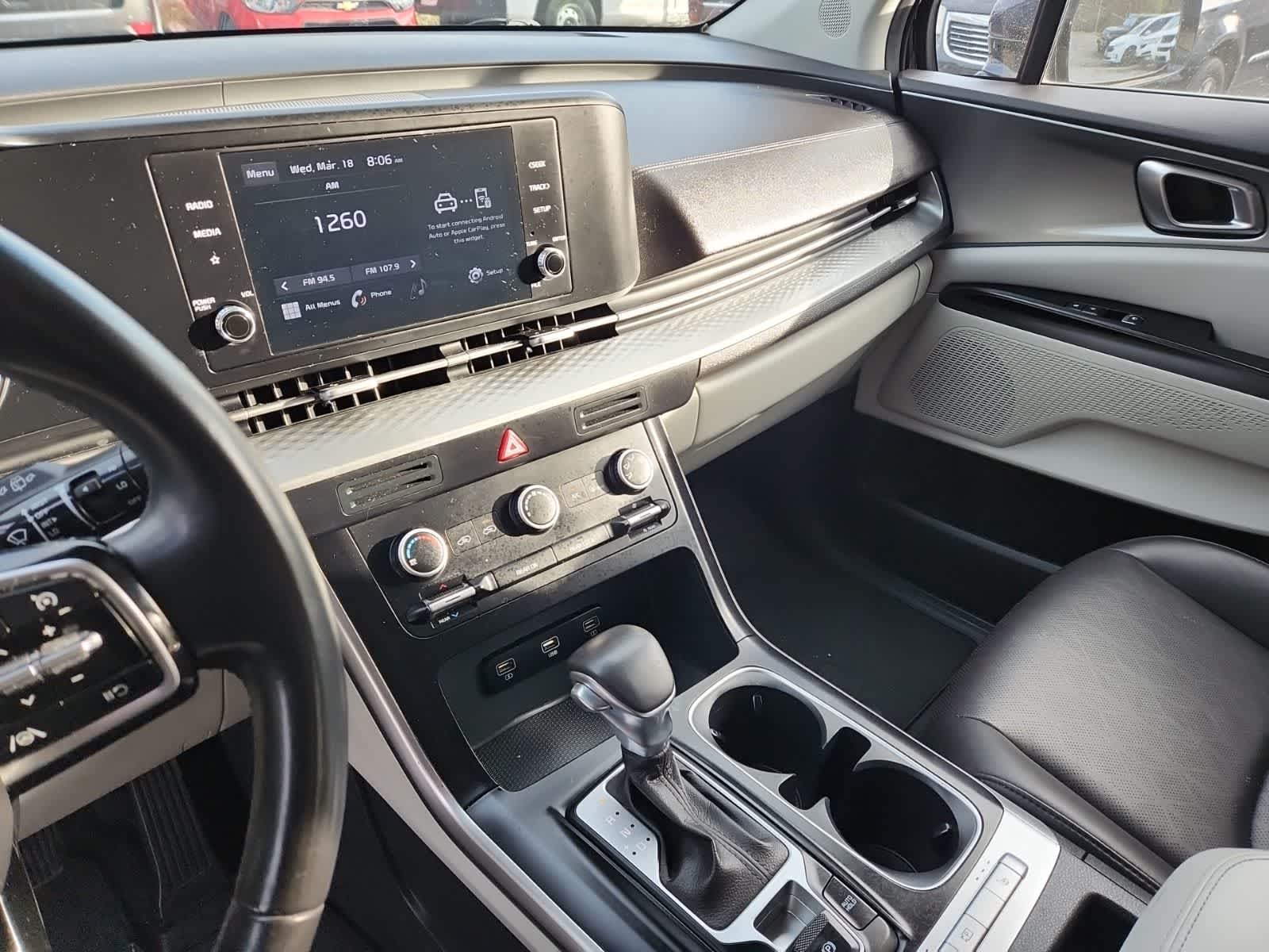 Thumbnail: 2022 Kia Carnival - 10