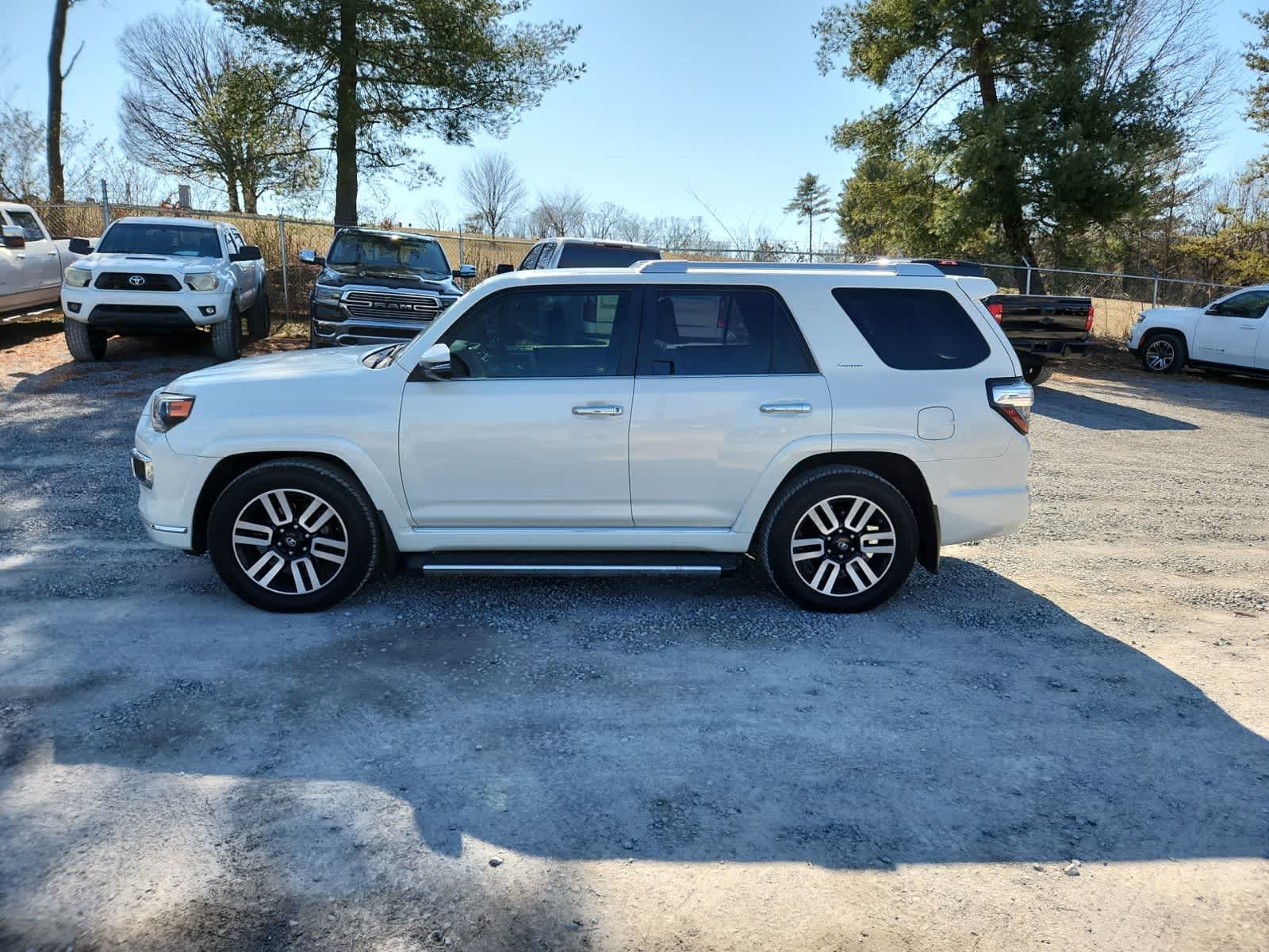 Thumbnail: 2018 Toyota 4Runner - 2