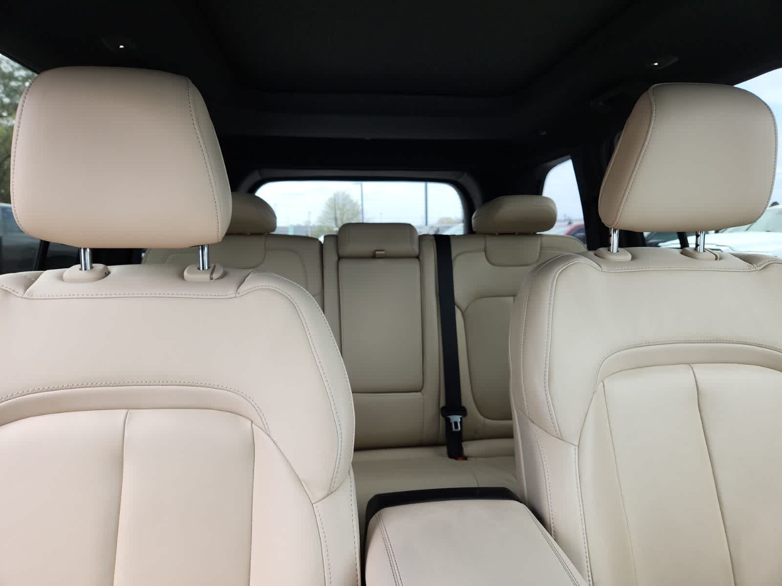 Thumbnail: 2023 Jeep Grand Cherokee - 19