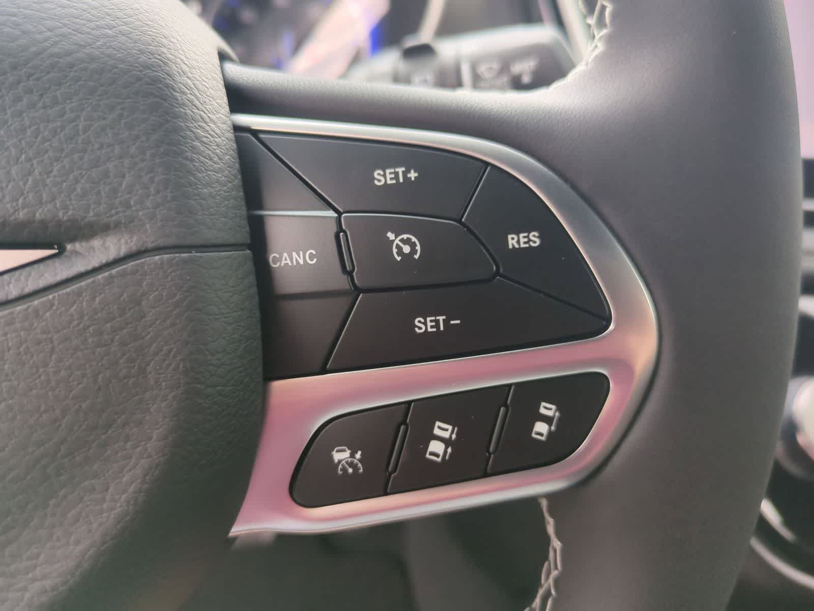 Thumbnail: 2027 Chrysler Pacifica - 24