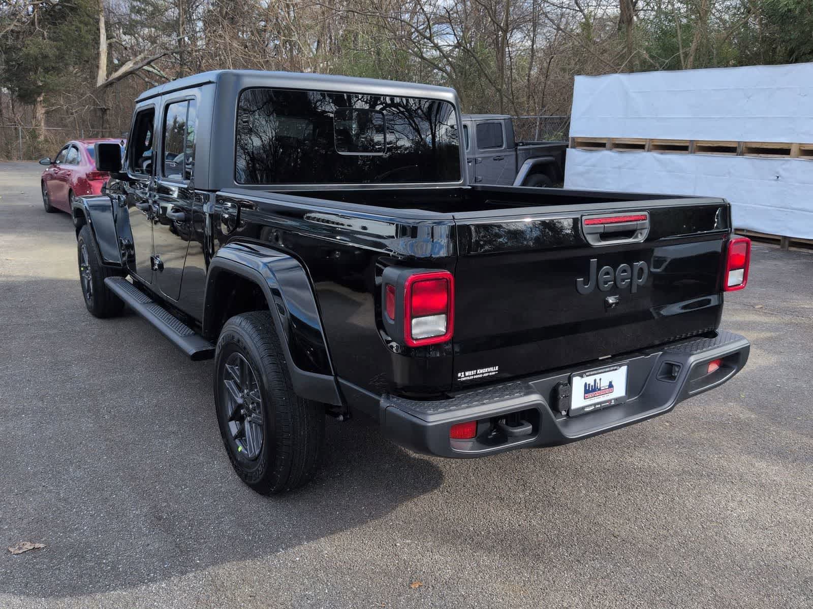 Thumbnail: 2026 Jeep Gladiator - 6