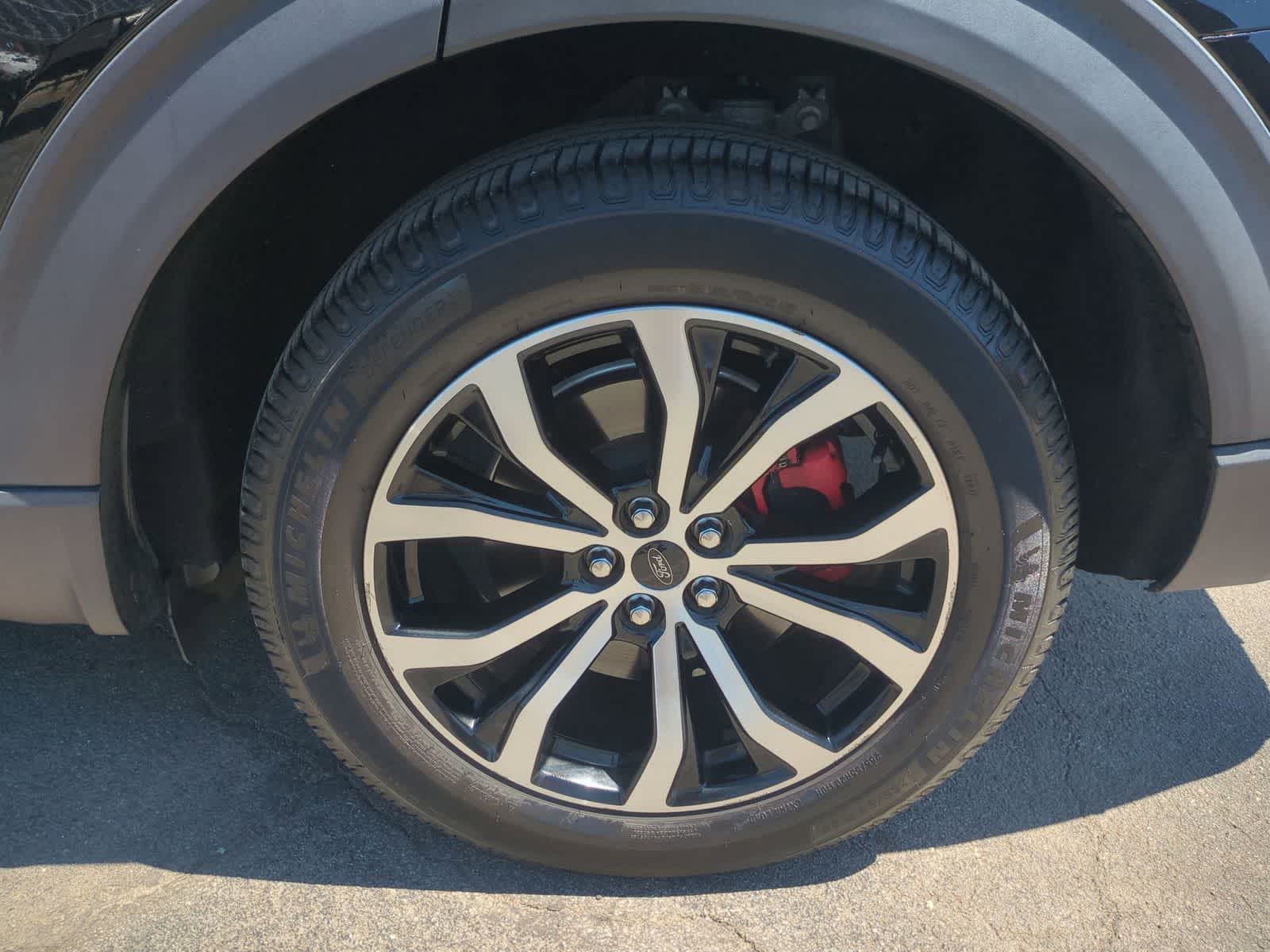Thumbnail: 2020 Ford Explorer - 14