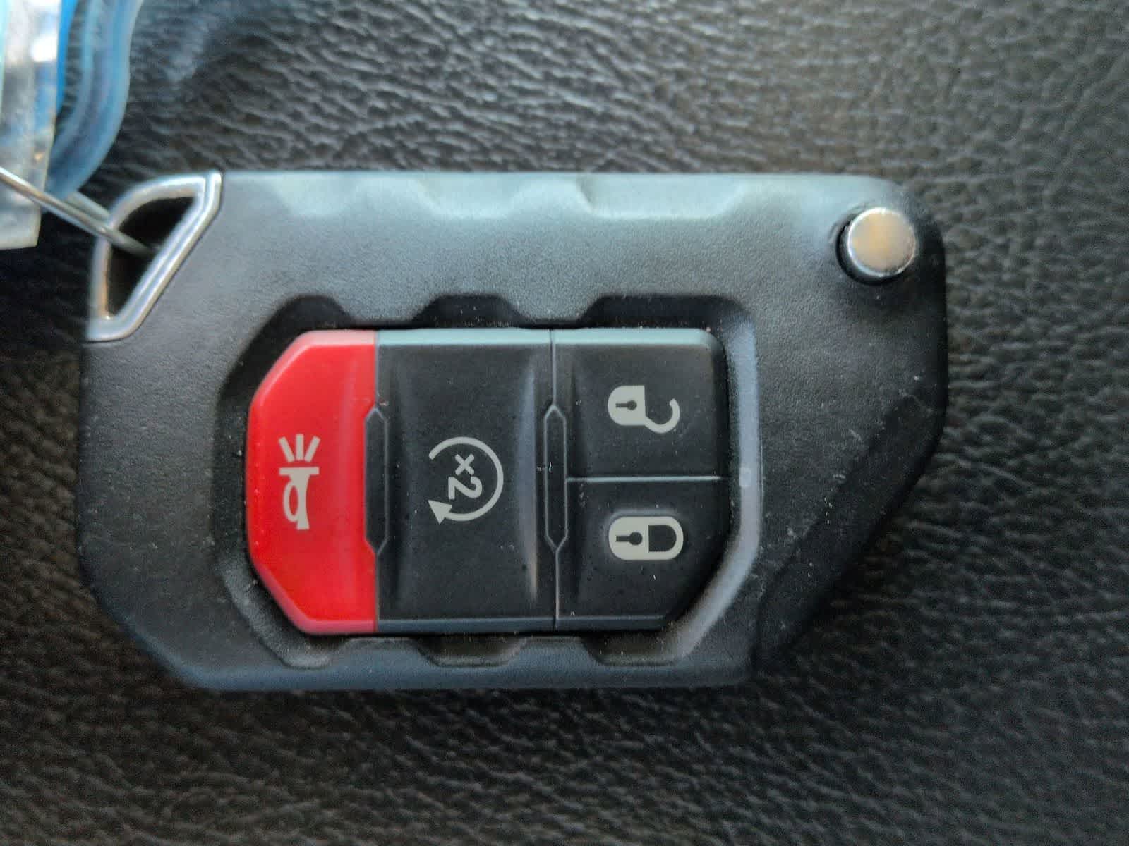 Thumbnail: 2018 Jeep Wrangler - 33