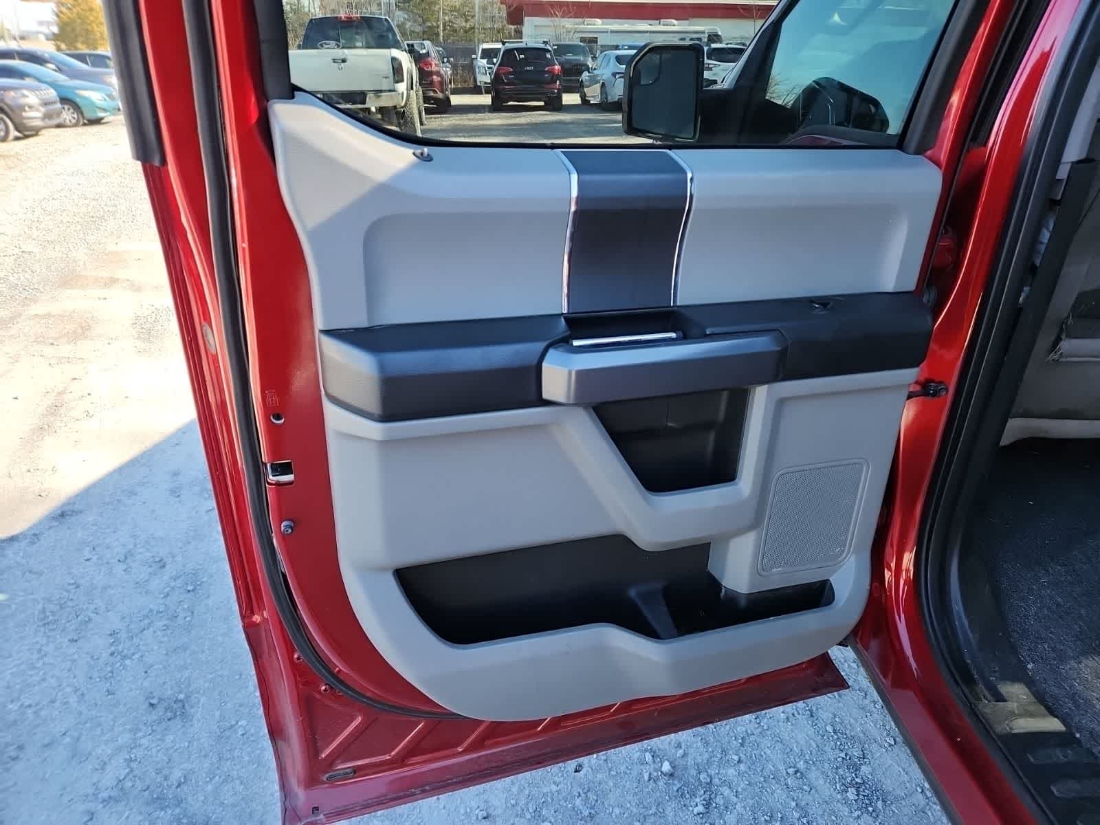 Thumbnail: 2016 Ford F-150 - 26