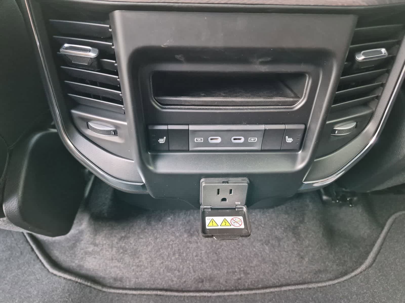 Thumbnail: 2026 RAM 1500 - 38