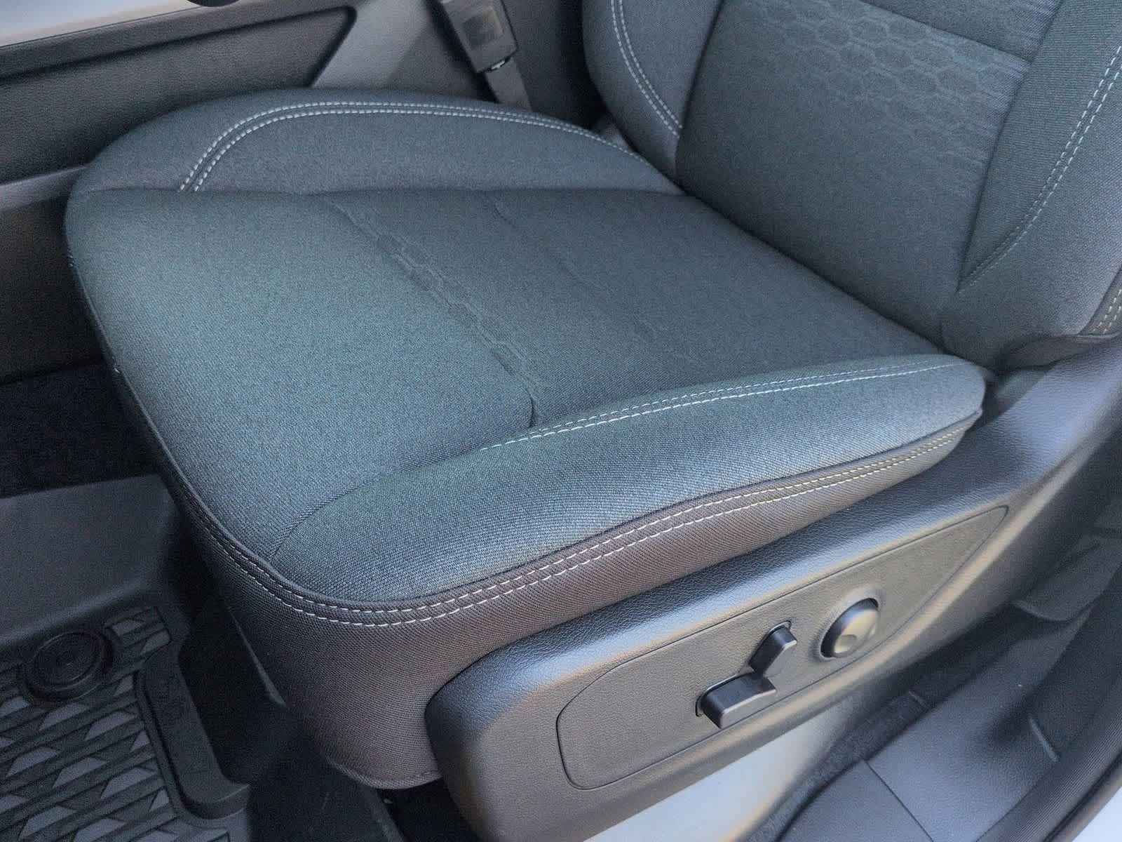 Thumbnail: 2026 RAM 1500 - 16