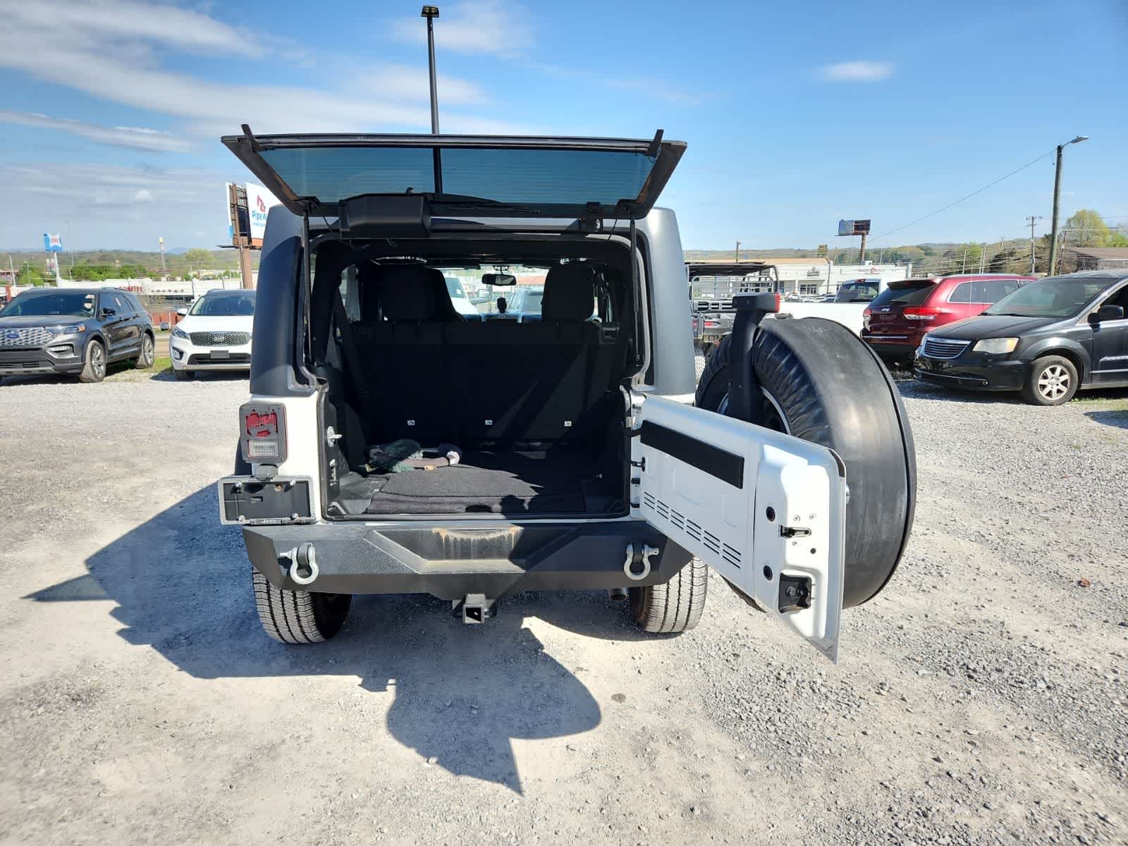 Thumbnail: 2018 Jeep Wrangler - 27